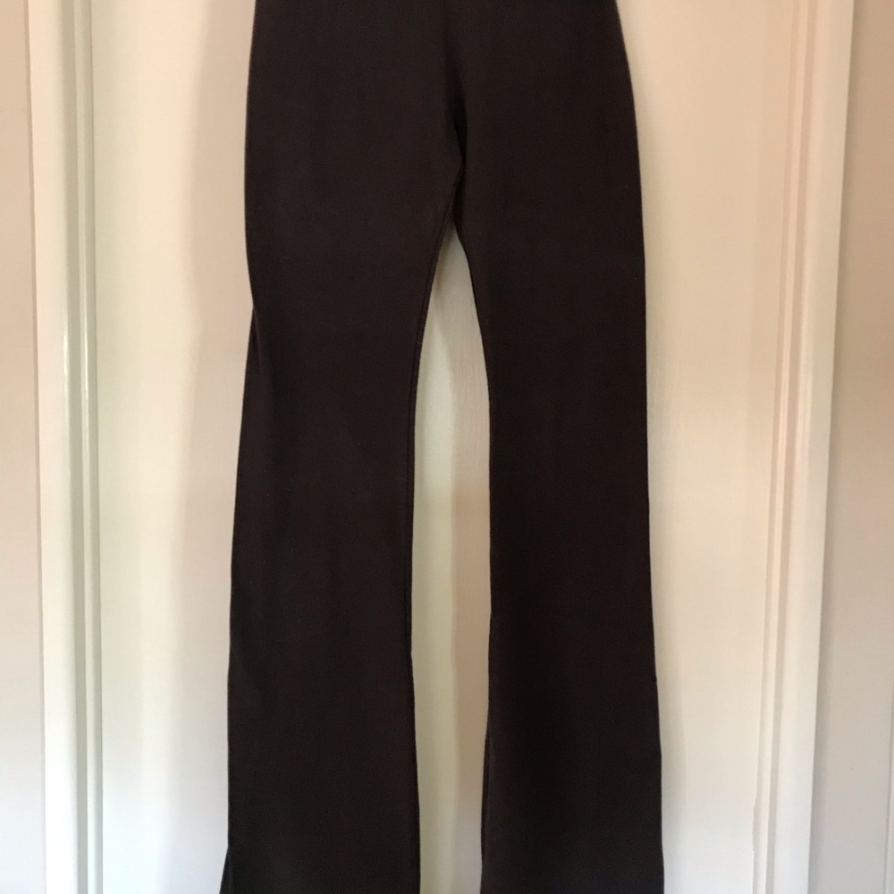 Super comfy, stretch, flared leg, yoga-pants.